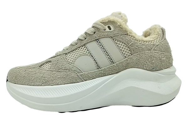 How can the shock-absorbing structure of casual shoes actually help relieve fatigue for people who stand for long periods of time?